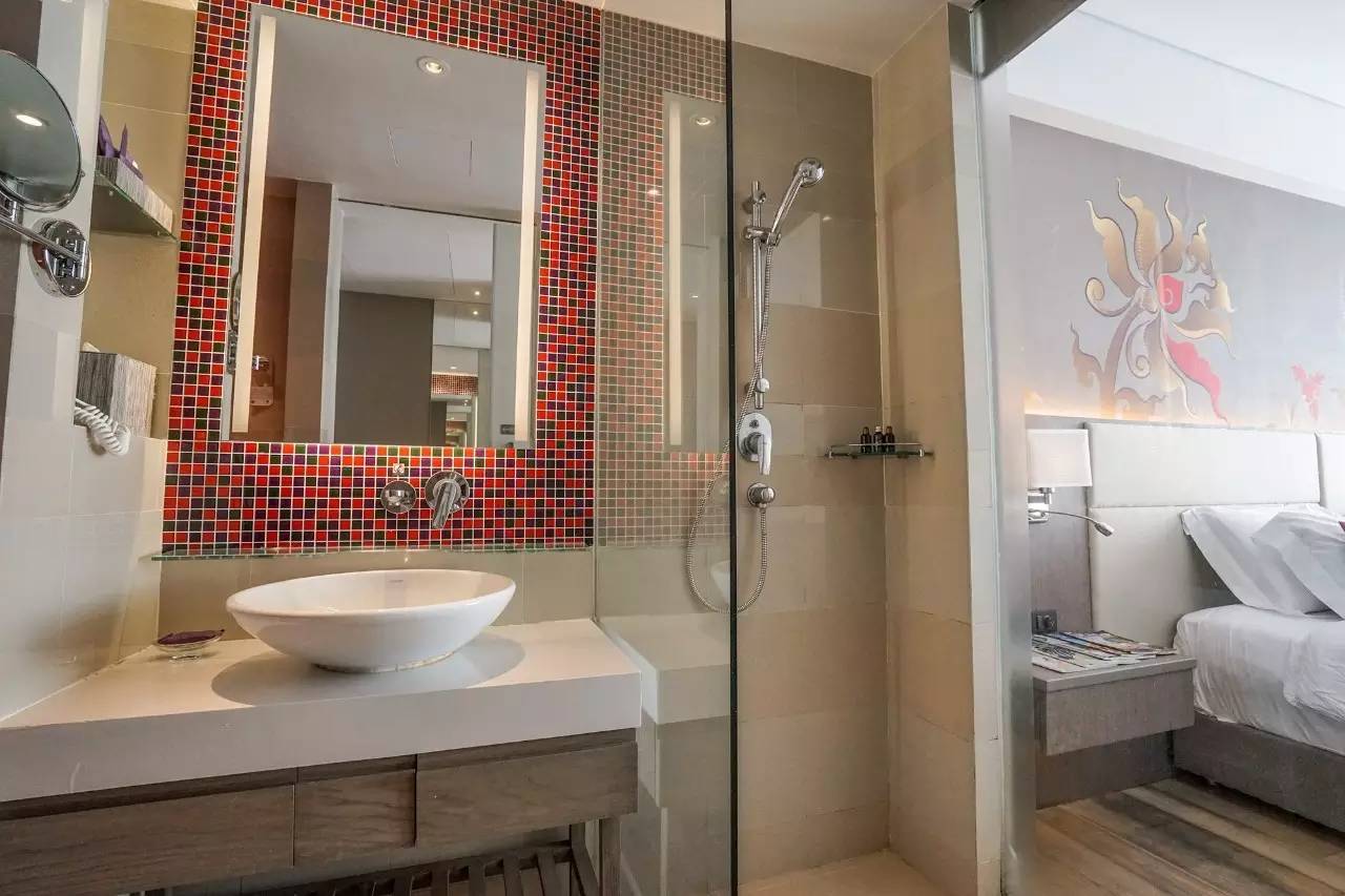 普吉岛卡塔塔尼酒店_普吉岛美爵芭东大酒店_Grand Mercure Phuket Patong