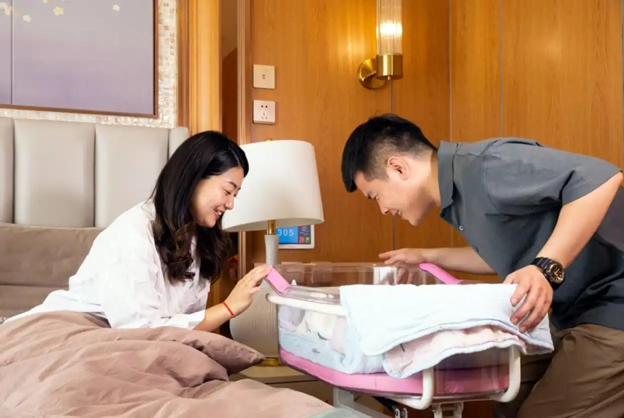伺候月子 谁来伺候月子 坐月子谁来伺候_婆婆来伺候月子