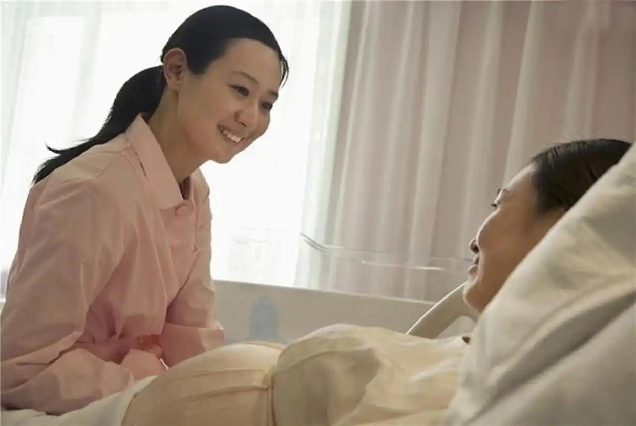 伺候月子 谁来伺候月子 坐月子谁来伺候_婆婆来伺候月子