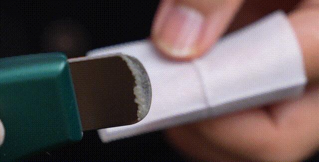 挤黑头方法_在家简单弄鼻子上黑头_黑头去除教程