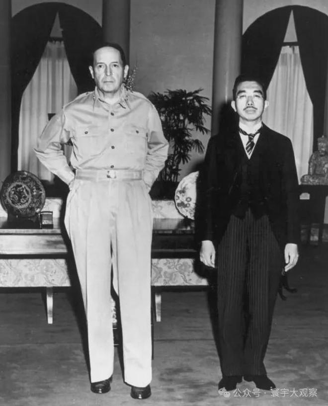 裕仁天皇传_战前日本学术界教育界钳制_日本天皇与国家国民关系争论