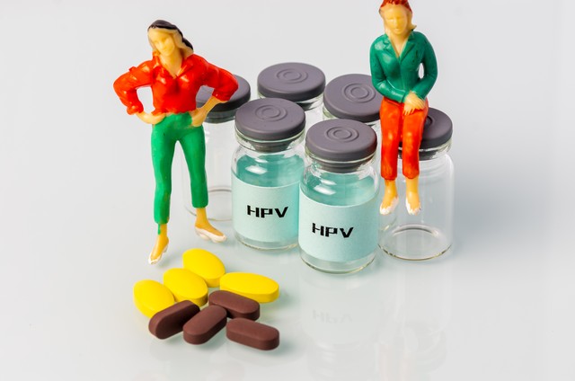 舌头上的小疙瘩_孩子舌头起泡了疼怎么办才好_口腔溃疡反复发作