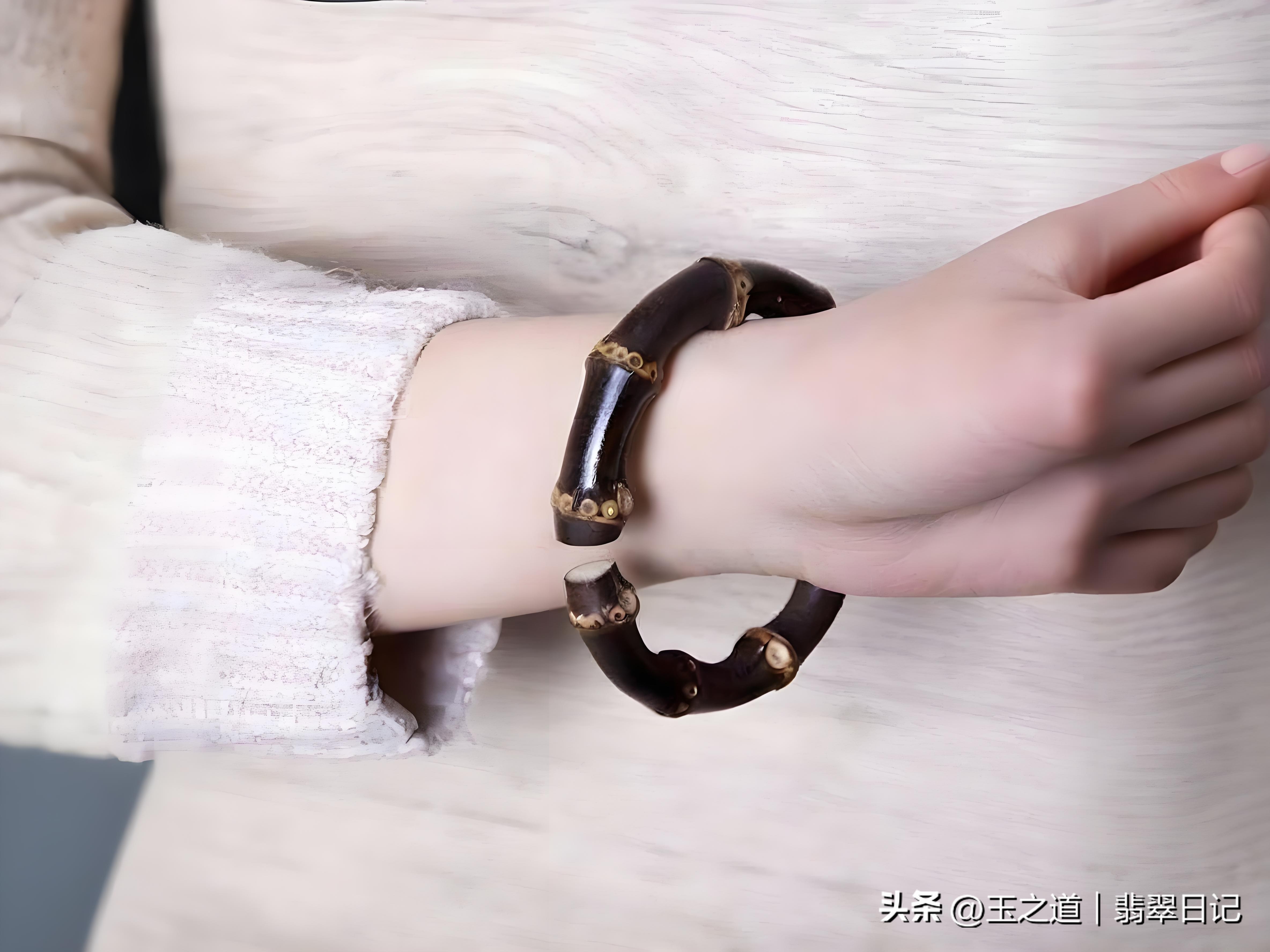 手镯左右手佩戴讲究_手镯材质选择_108颗佛珠手链戴哪只手