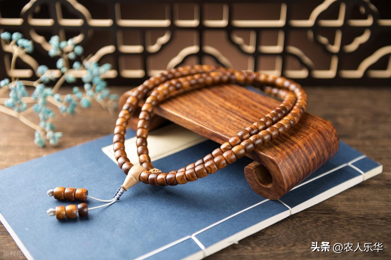 108颗佛珠手链戴哪只手_文玩108颗手串文化意义_108颗手串尺寸选择方法