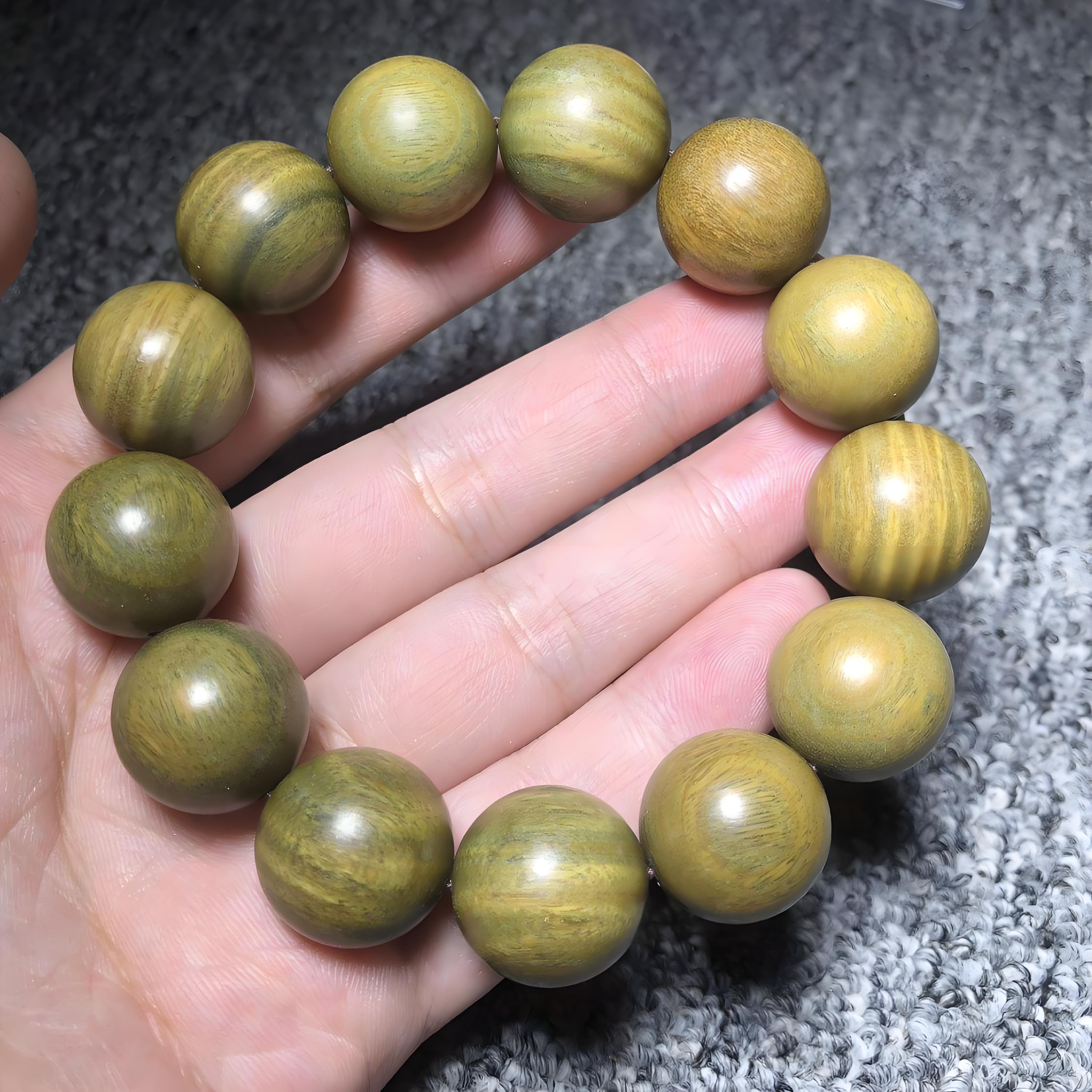 108颗佛珠手链戴哪只手_开光手串佩戴规范_手串禁忌注意事项