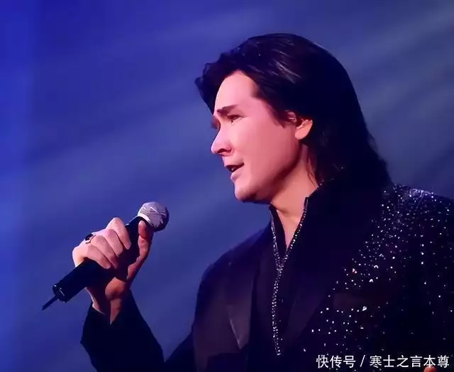 费翔晚年孤独经历_费翔不婚不育原因_费翔 爸爸