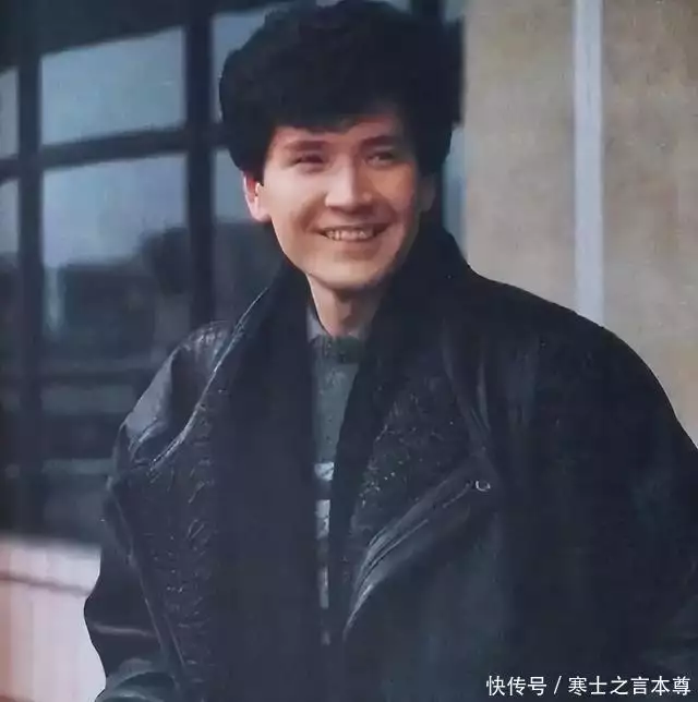 费翔晚年孤独经历_费翔 爸爸_费翔不婚不育原因