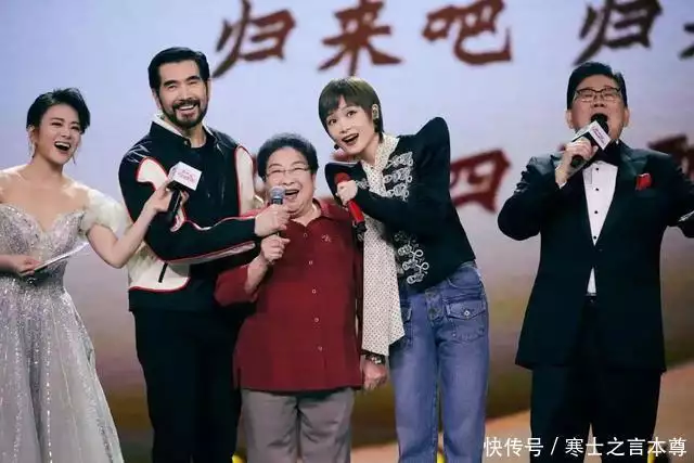 费翔晚年孤独经历_费翔不婚不育原因_费翔 爸爸