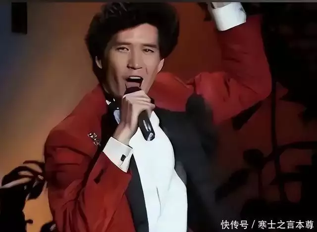 费翔晚年孤独经历_费翔不婚不育原因_费翔 爸爸