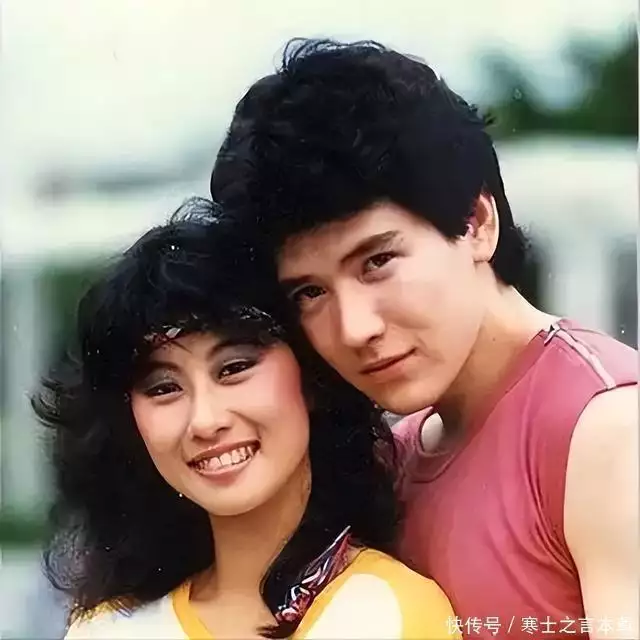 费翔 爸爸_费翔不婚不育原因_费翔晚年孤独经历