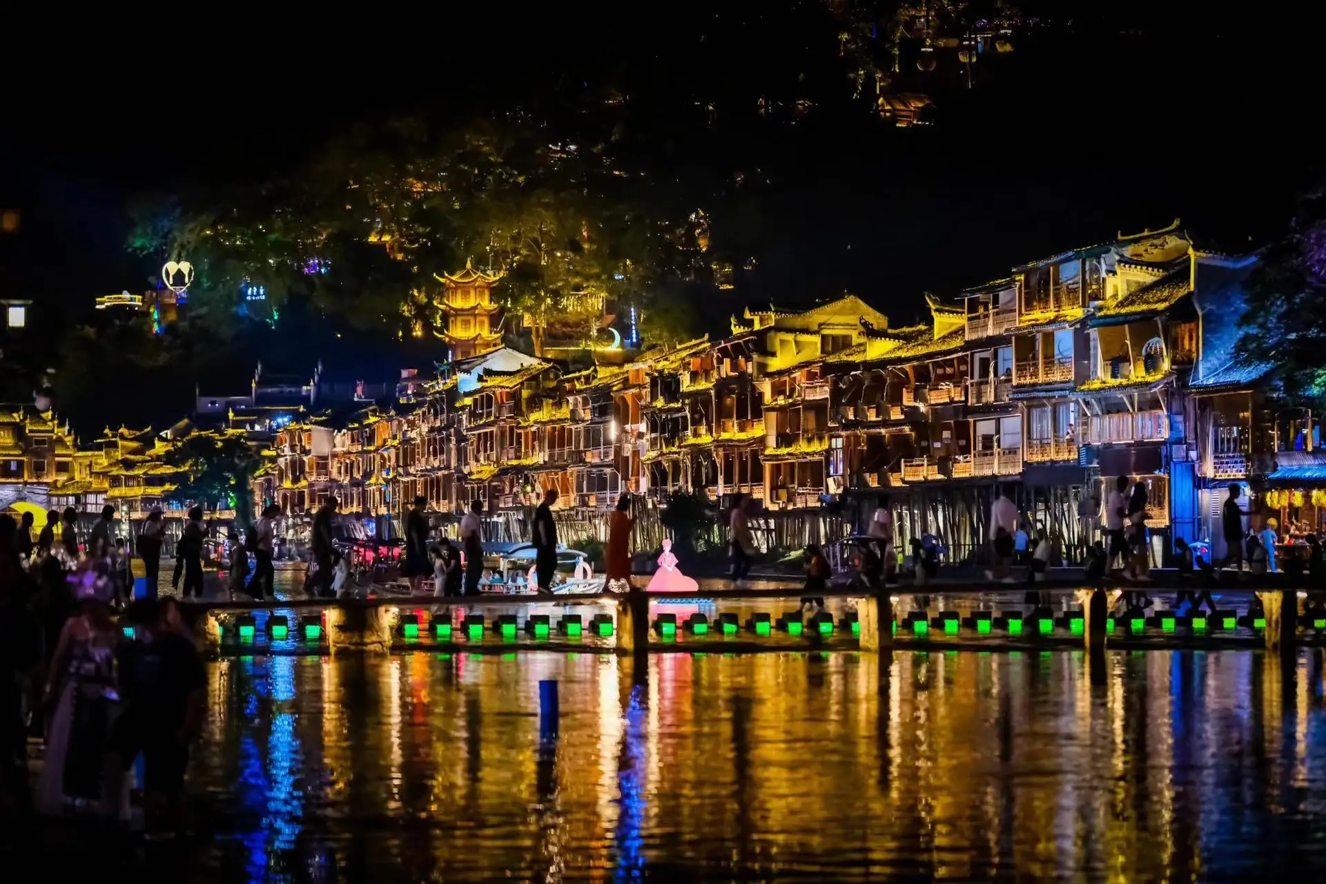 唐山导游娜娜_唐山到张家界旅行_唐山宝中旅游