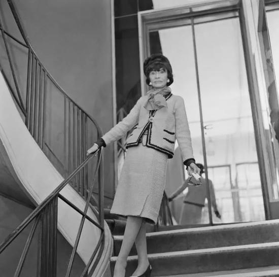 Chanel女性解放设计理念_coco chanel女士_Chanel女式长裤时尚革命