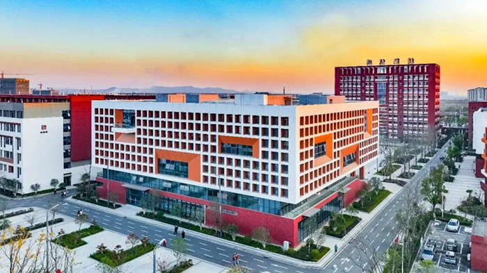 普通高中与中专升学路径比较_中专即插即用就业优势_一个中专文凭多少钱