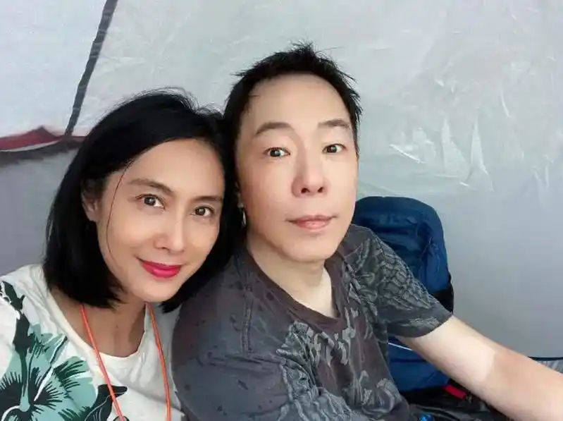 朱茵周星驰地下恋情真相_周星驰朱茵大话西游爱情故事_大话西游周星驰和朱茵