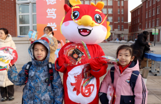 天津港保税区空港学校开学活动_天津港保税区中小学开学典礼_天津学校有