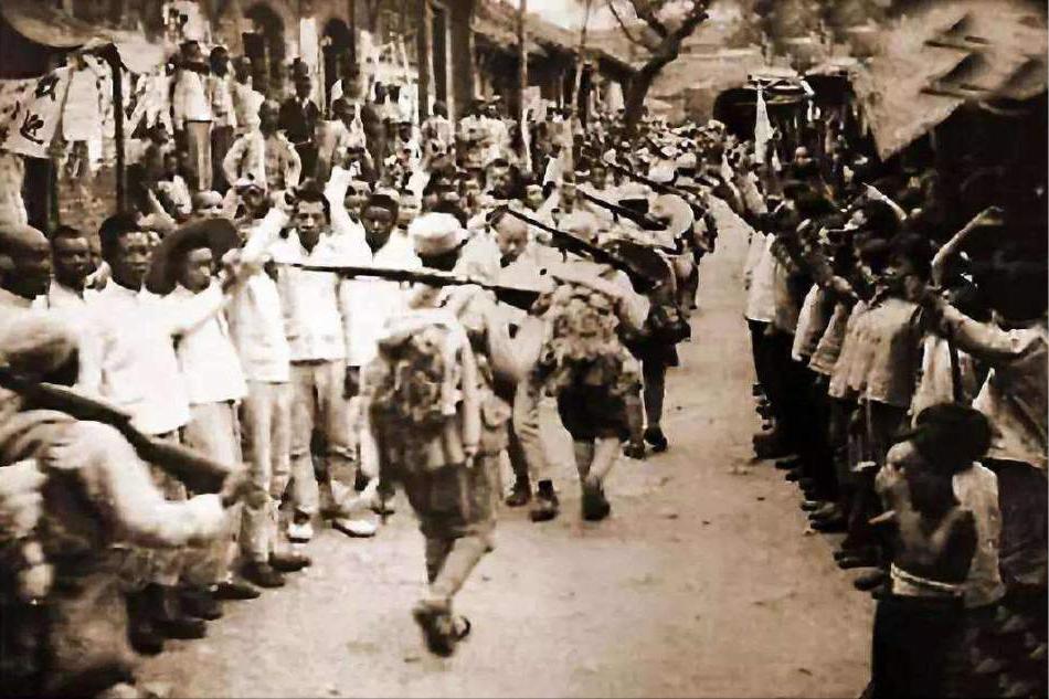血战台儿庄1938_台儿庄战役 李宗仁 桂系将领