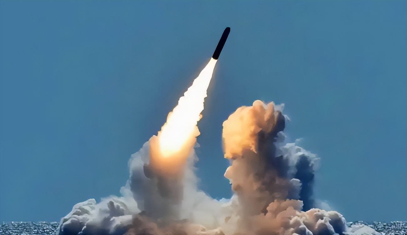 朝鲜导弹试射_朝鲜导弹能打到北京吗_火星炮11丁型导弹