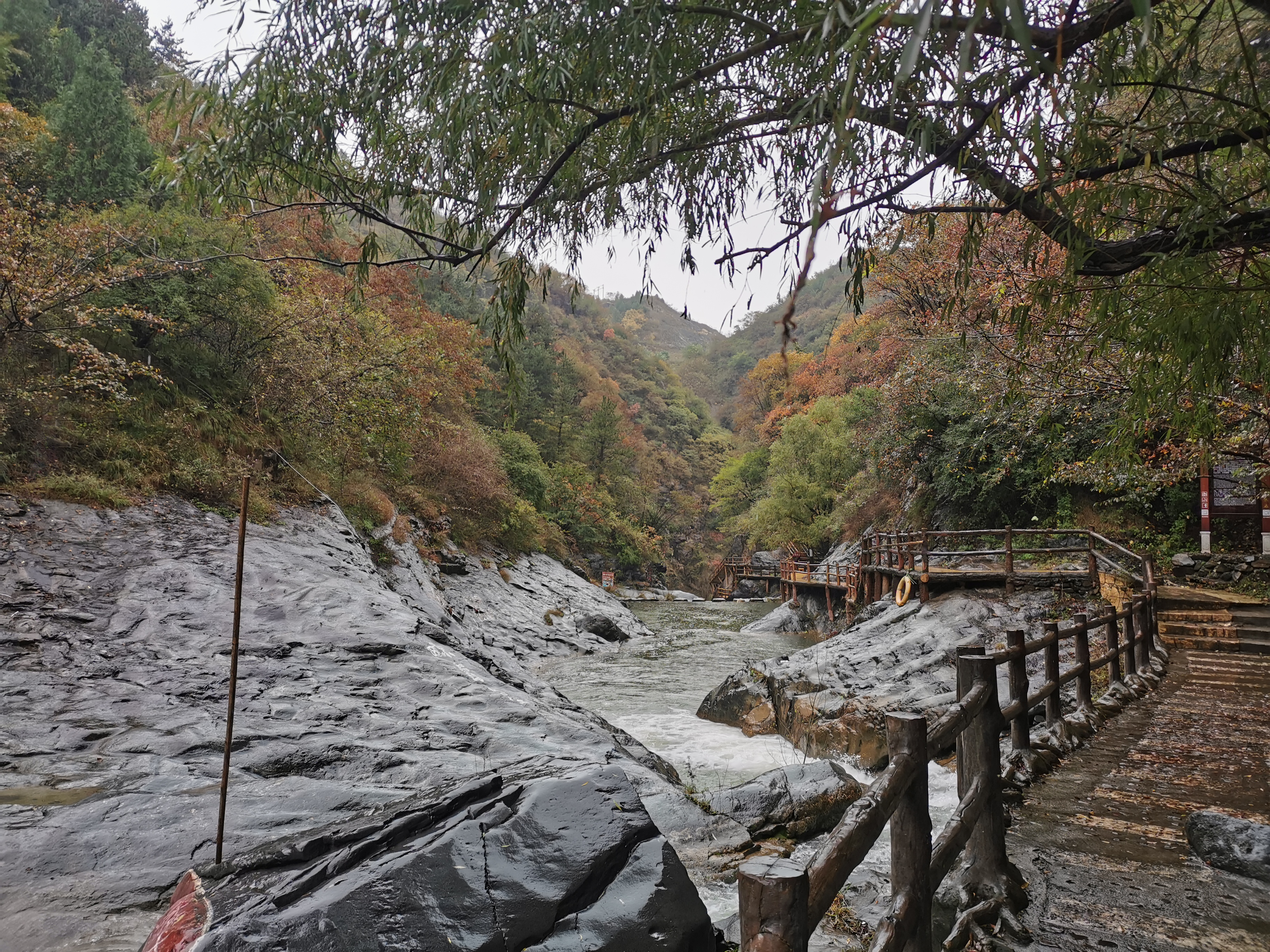 去南阳豫西大峡谷漂流要带什么_豫西大峡谷 河南漂流景点 汉光武帝刘秀相关景点