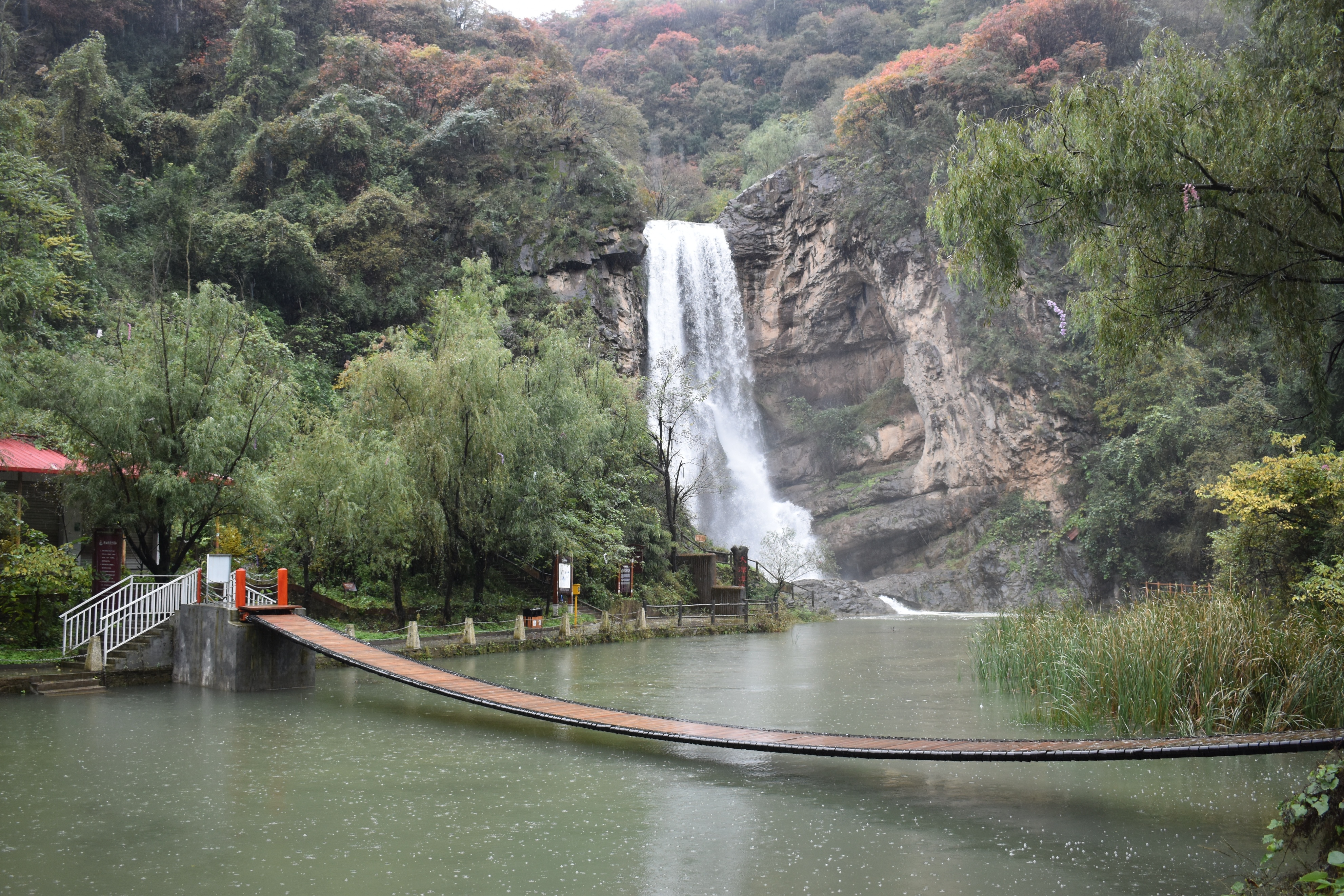 去南阳豫西大峡谷漂流要带什么_豫西大峡谷 河南漂流景点 汉光武帝刘秀相关景点