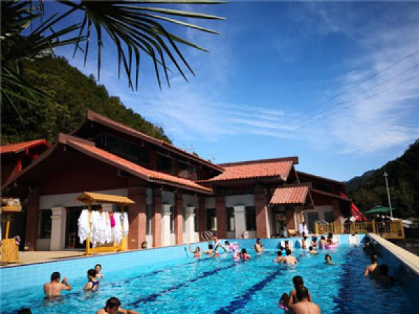 去南阳豫西大峡谷漂流要带什么_汤河温泉森林亲子温泉节_豫西大峡谷烧烤漂流嘉年华