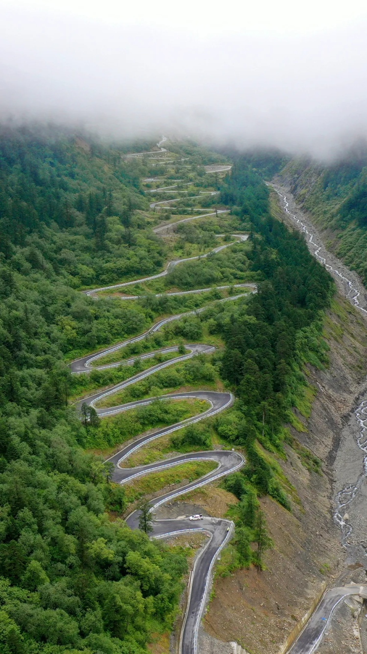 雅安全国最美国道318公路旅行目的地_雅安交旅融合示范区_峨眉到雅安野地