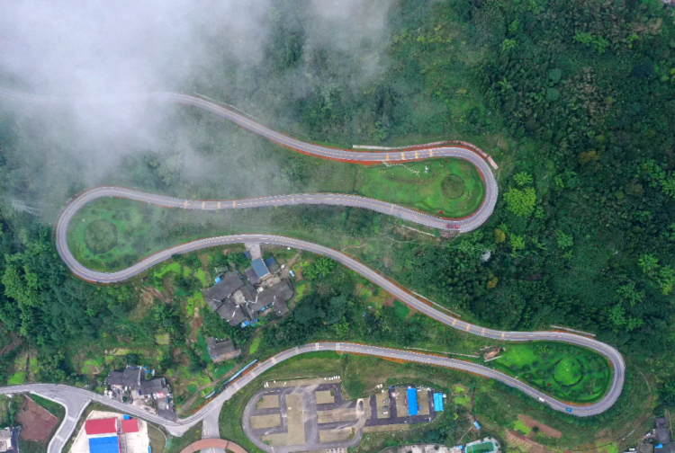 峨眉到雅安野地_雅安全国最美国道318公路旅行目的地_雅安交旅融合示范区