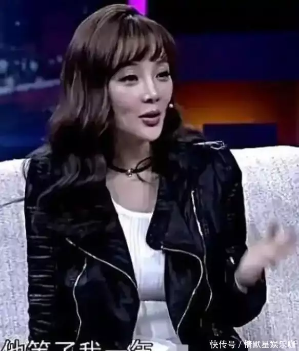 甜馨晒旧照回应劝和_李小璐贾乃亮照片_贾乃亮李小璐离婚原因