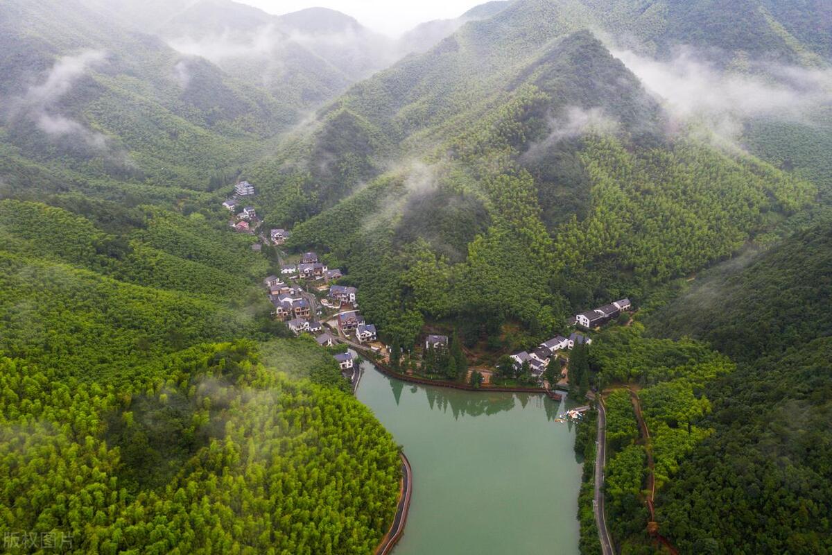 诗画浙江十大景点推荐_浙江旅游必打卡景点_杭州横店乌镇
