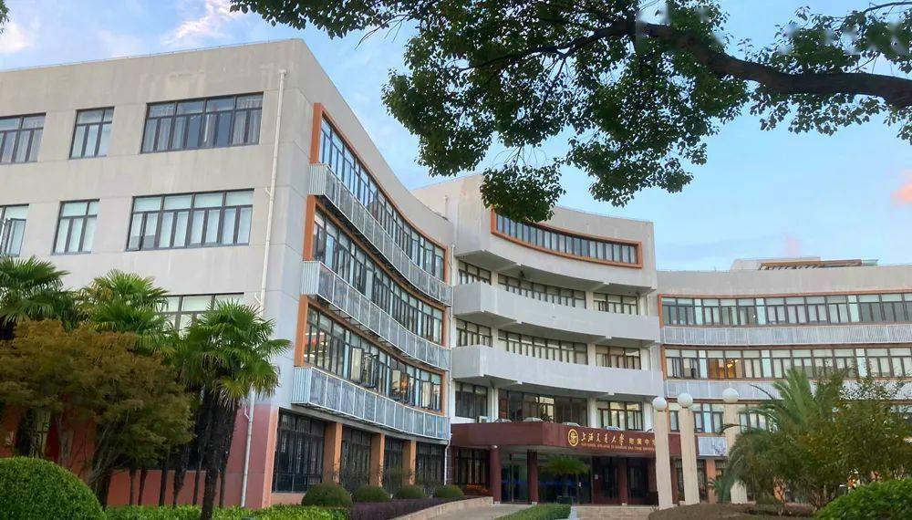 上海交大附中 特色 物理 化学_交大附中招生途径_上海交通大学附属中学特色班