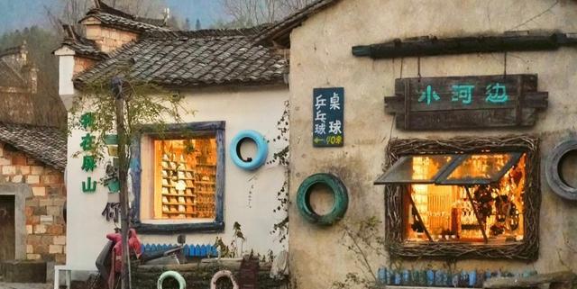 宏村住宿包吃?_宏村新玩法_南湖灯光秀攻略