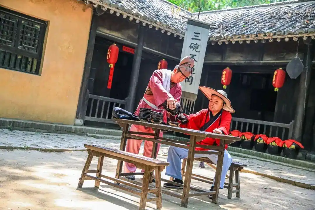 水浒传景阳冈_水浒穿越武松的小说_山东阳谷景阳冈旅游区