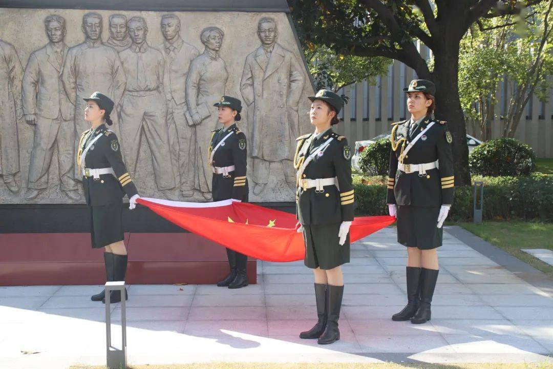 复旦大学国旗护卫队入队仪式_复旦大学国旗护卫队新队员名单_国旗护卫队刘岩近况