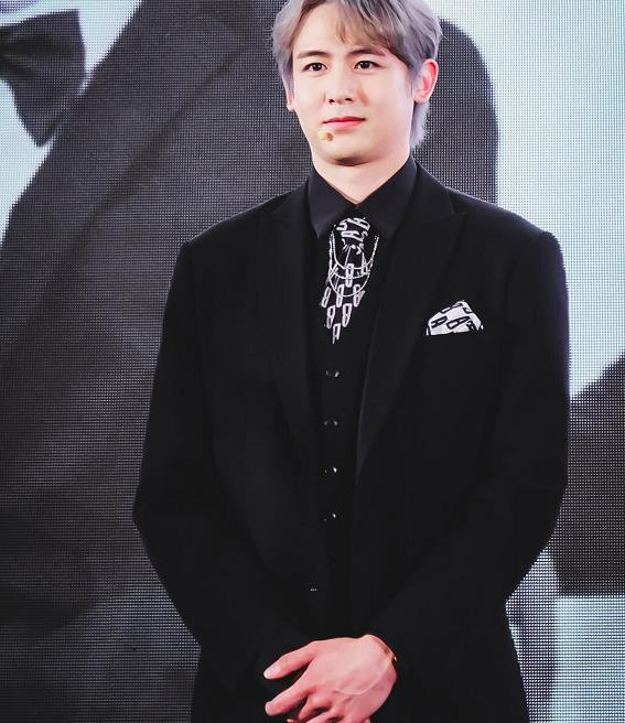 维尼夫妇 尼坤 宋茜 近照_维尼夫妇 尼坤 发福 中年大叔_宋茜和尼坤我们结婚了