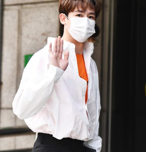 维尼夫妇 尼坤 发福 中年大叔_维尼夫妇 尼坤 宋茜 近照_宋茜和尼坤我们结婚了