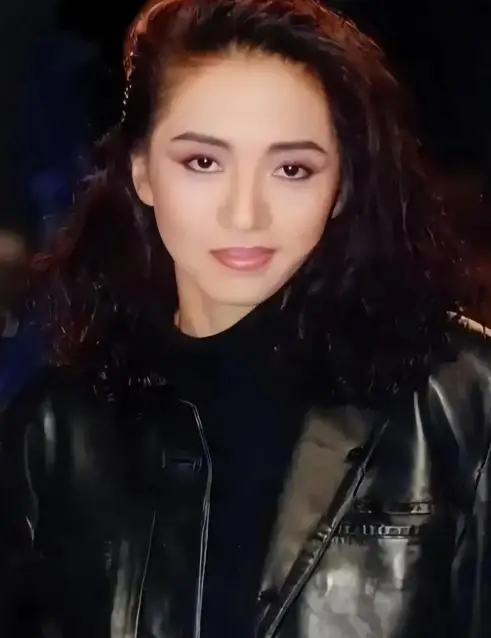 梅艳芳任性往事_王晶揭秘香港娱乐圈江湖冲突_梅艳芳葬礼向华强