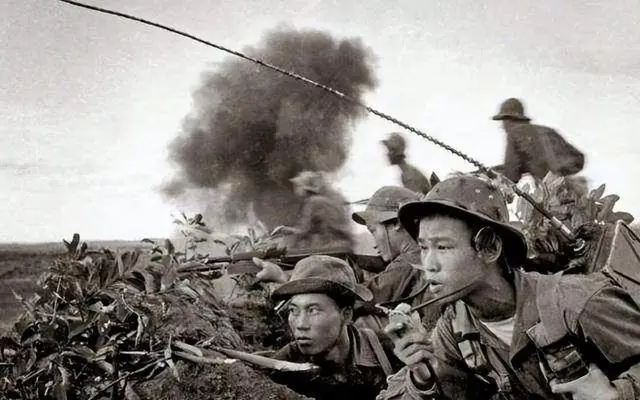 对越自卫反击战代价_邓小平百万大裁军原因_对越自卫反击战 俘虏