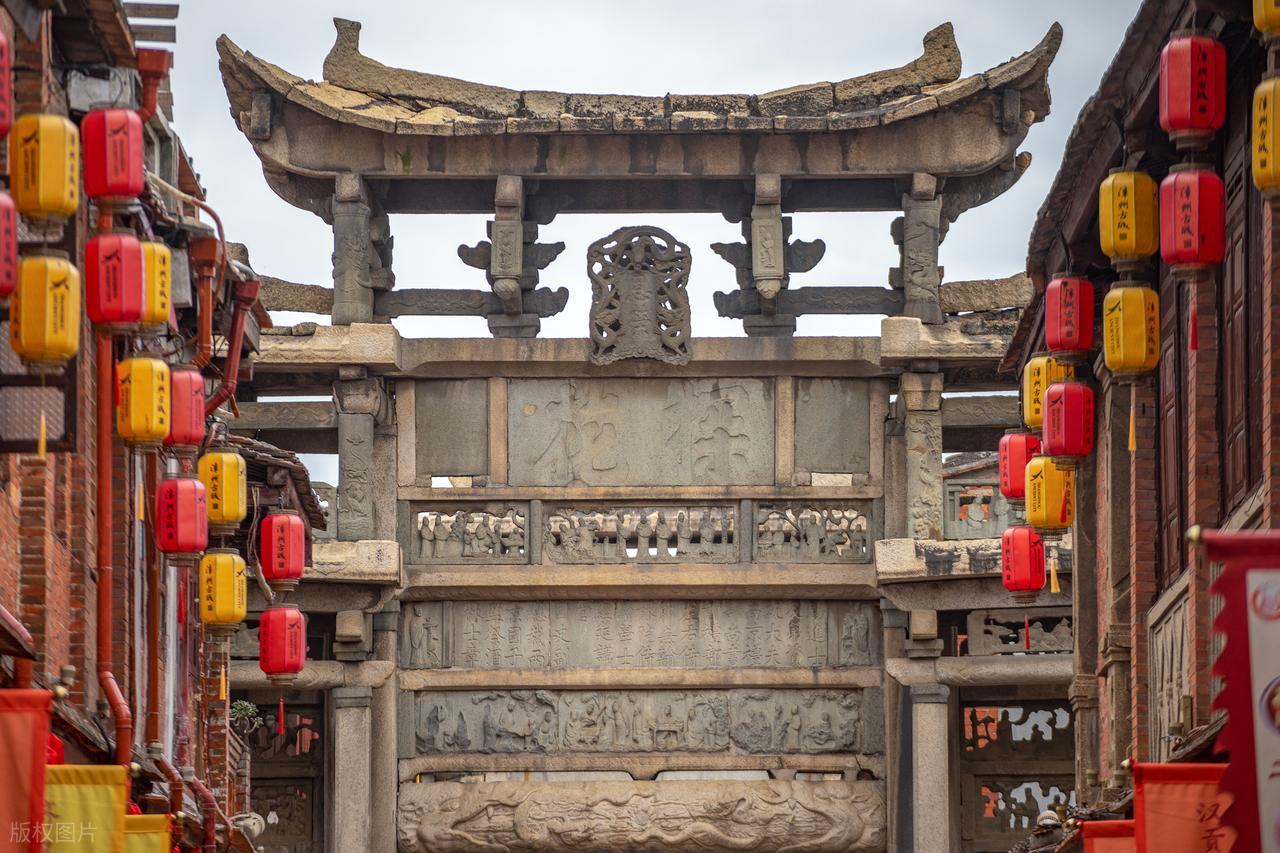 漳州温泉旅游攻略_龙佳生态温泉山庄_长泰半月山温泉体验
