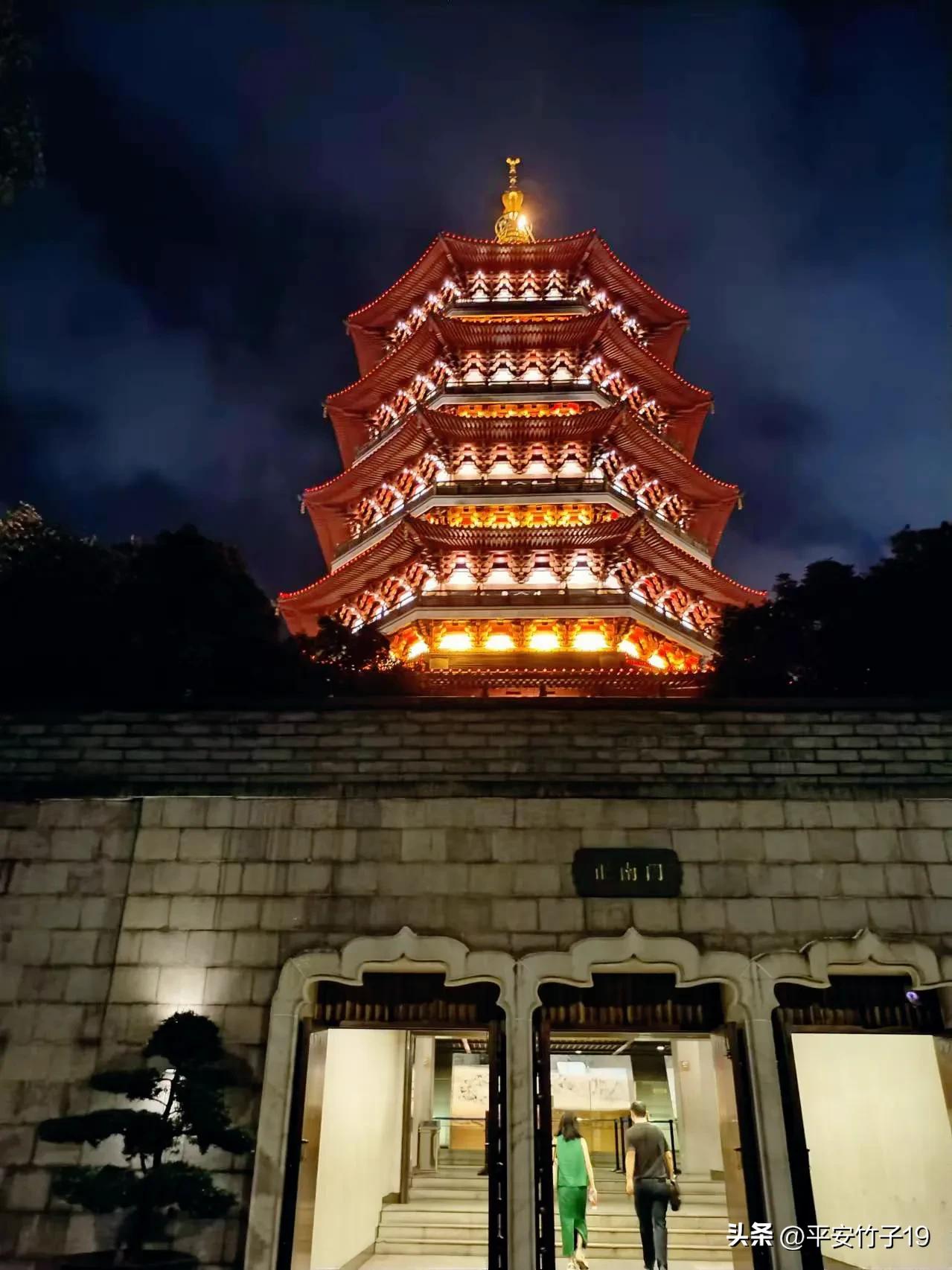 杭州汉庭西湖文化广场店_杭州苏堤六桥_杭州西湖国宾馆