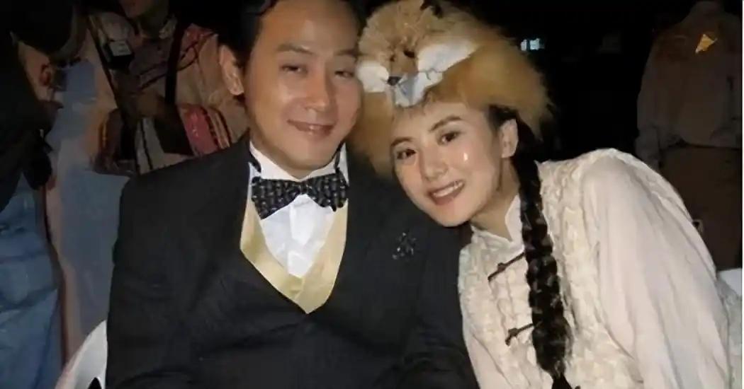 王艺璇离婚后带着儿子生活_王艺璇邱心志婚姻经历_邱心志儿子
