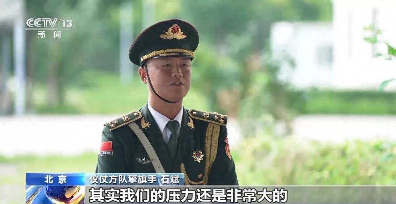中国仪仗兵选拔标准_越南仪仗队身高_仪仗方队受阅队员训练