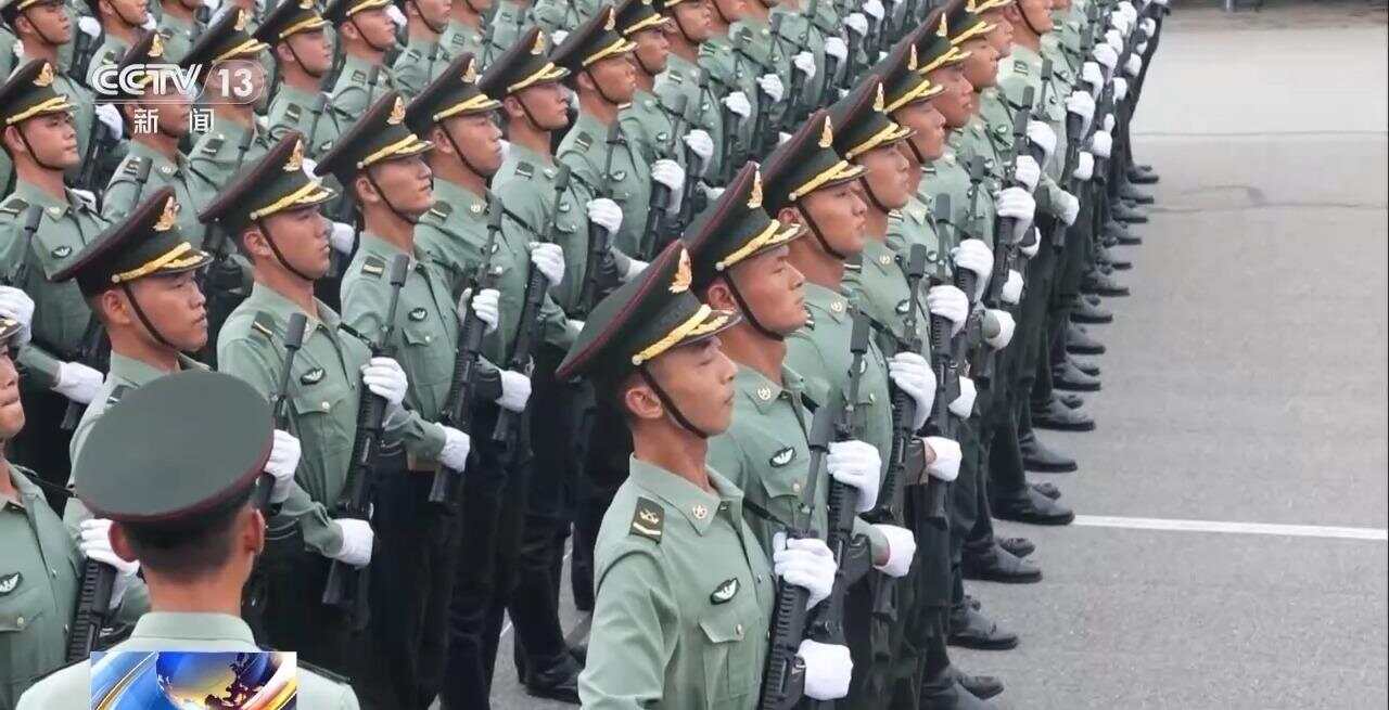中国仪仗兵选拔标准_仪仗方队受阅队员训练_越南仪仗队身高