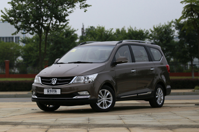 宝骏730最新报价_带天窗宝骏730价格_宝骏310mpv