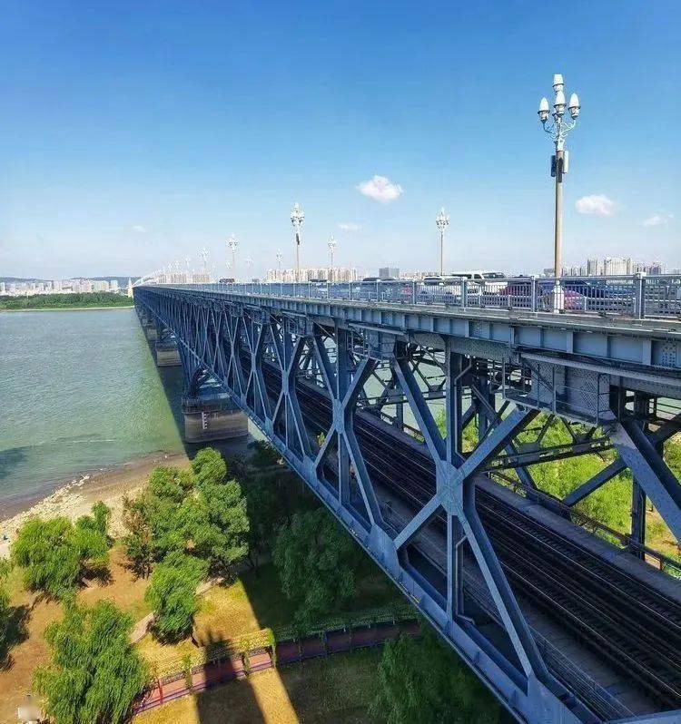 南京桥北滨江生态公园_南京长江大桥 公路特色 沿途美景