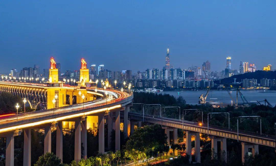南京长江大桥 公路特色 沿途美景_南京桥北滨江生态公园