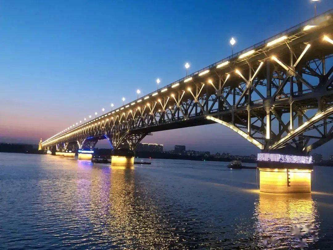南京长江大桥 公路特色 沿途美景_南京桥北滨江生态公园