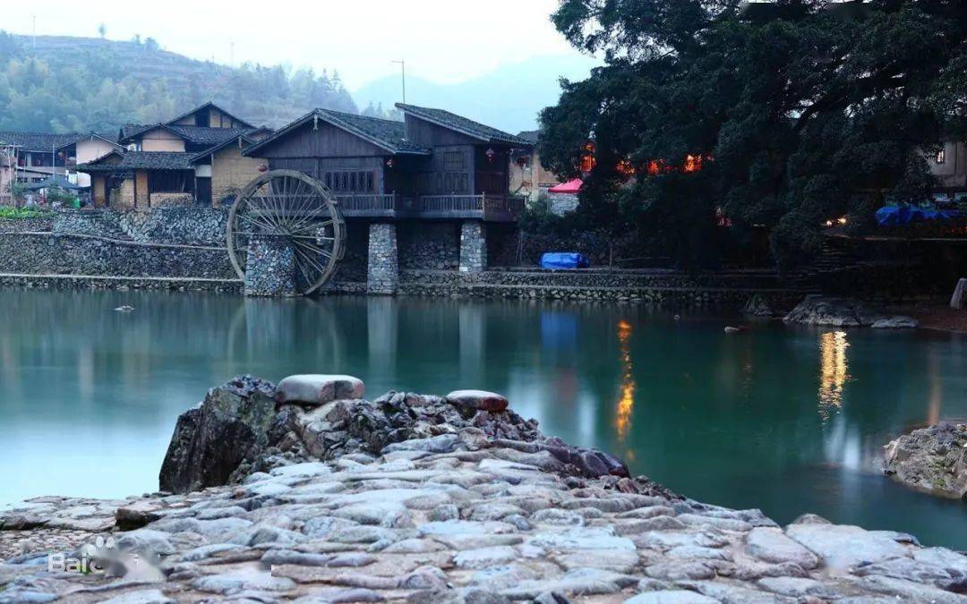 福建土楼云水谣田螺坑土楼群南普陀寺火山岛自然生态风景区行程安排高级型820元成人440元大童290元小童漳州市南靖县厦门市漳浦县前亭_厦门云水谣图片