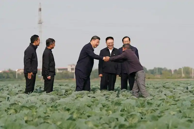 中国式现代化新征程 劳动精神 工匠精神_奋斗 铸就欣欣向荣的中国