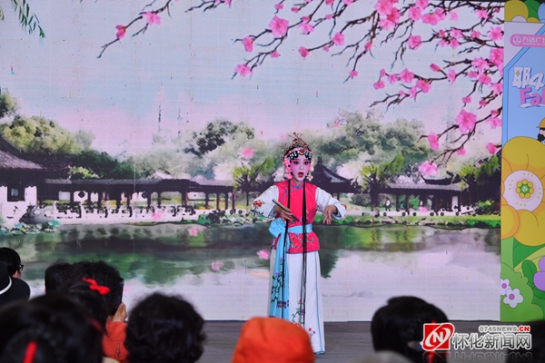湖南省京剧团惠民演出_宣传贯彻二十大_怀化市京剧专场惠民演出