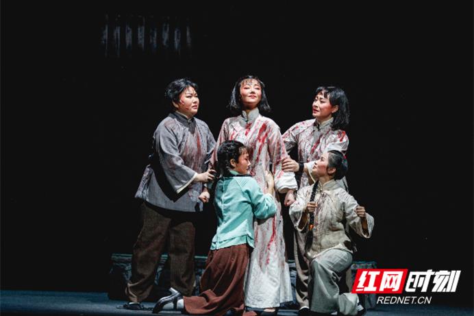 湖南京剧保护传承中心_京剧后继无人窘境_湖南省京剧团惠民演出