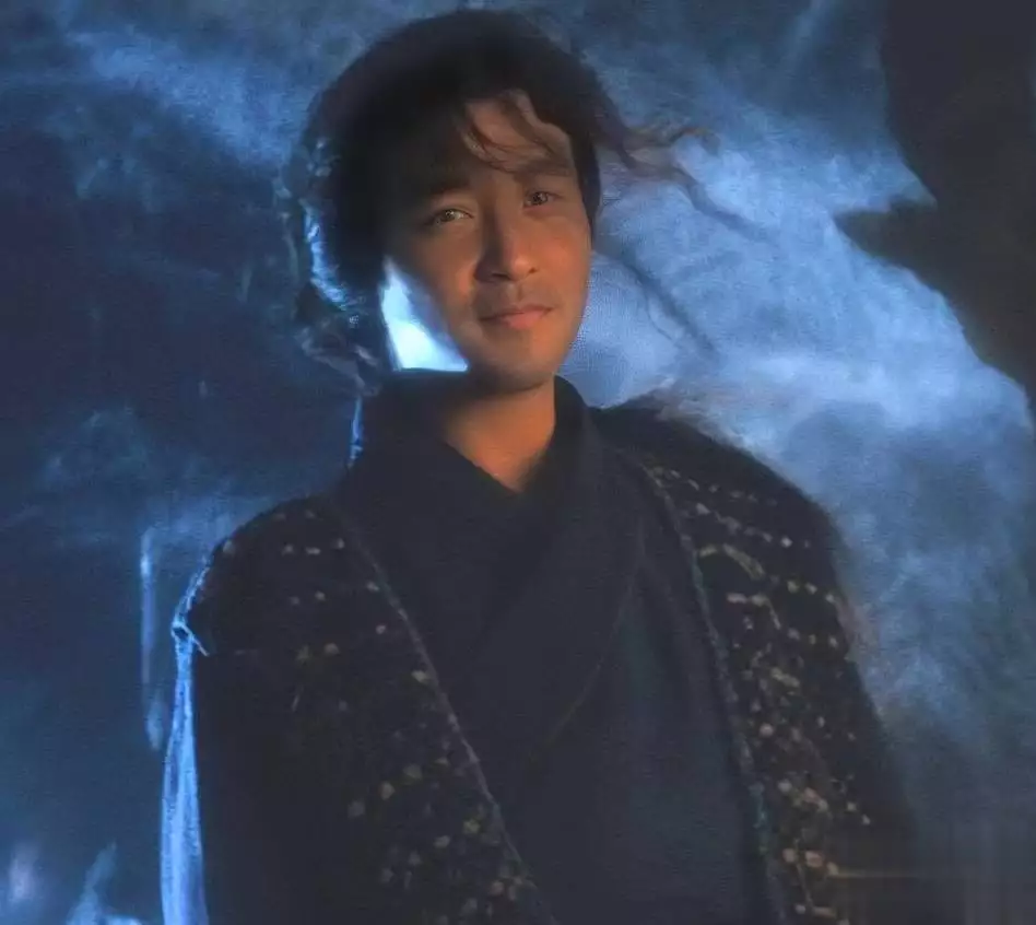 泡面头古装造型分析_泡面头发型适合什么颜色_古装泡面头美男子
